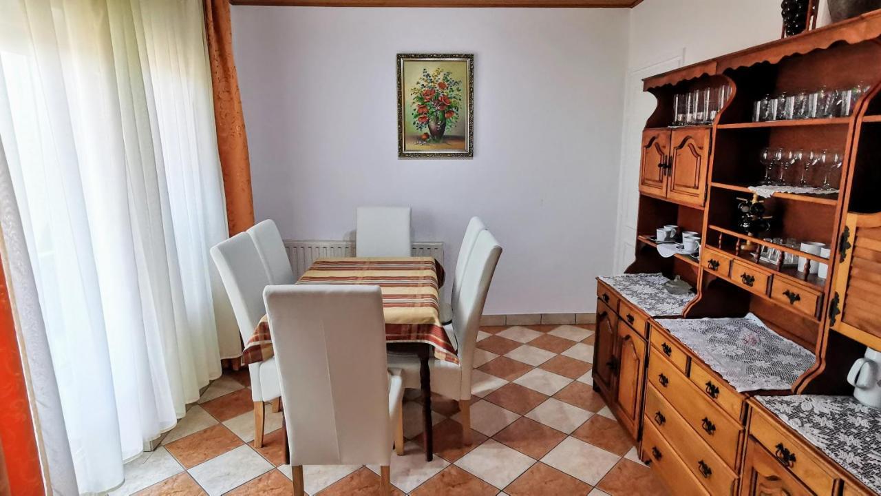 Magyar Apartmanhazak I-Iii. Zalakaros Eksteriør billede