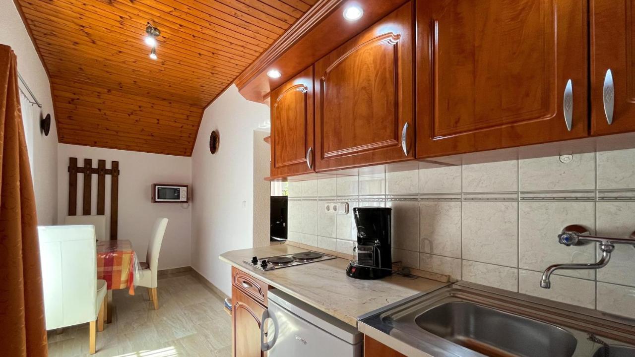 Magyar Apartmanhazak I-Iii. Zalakaros Eksteriør billede