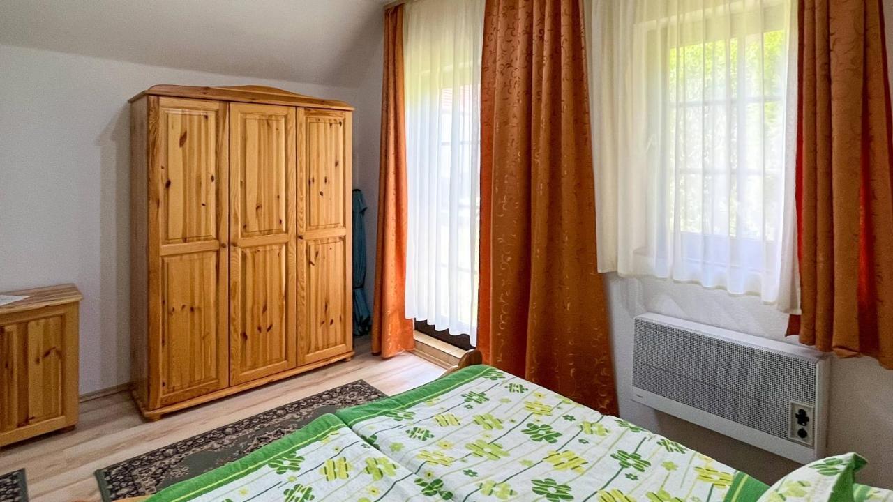 Magyar Apartmanhazak I-Iii. Zalakaros Eksteriør billede