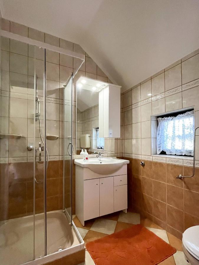Magyar Apartmanhazak I-Iii. Zalakaros Eksteriør billede
