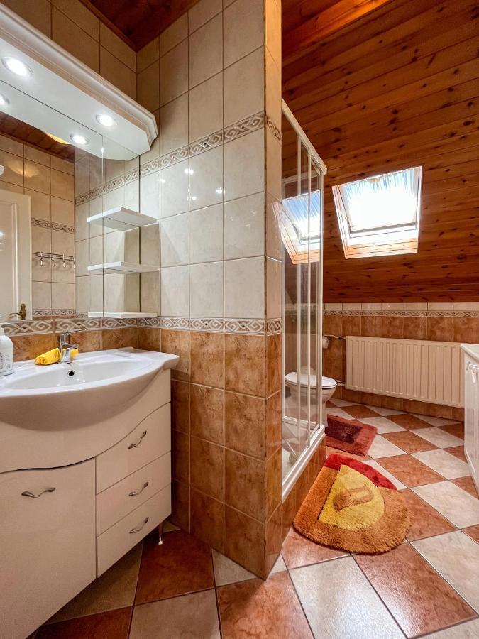 Magyar Apartmanhazak I-Iii. Zalakaros Eksteriør billede