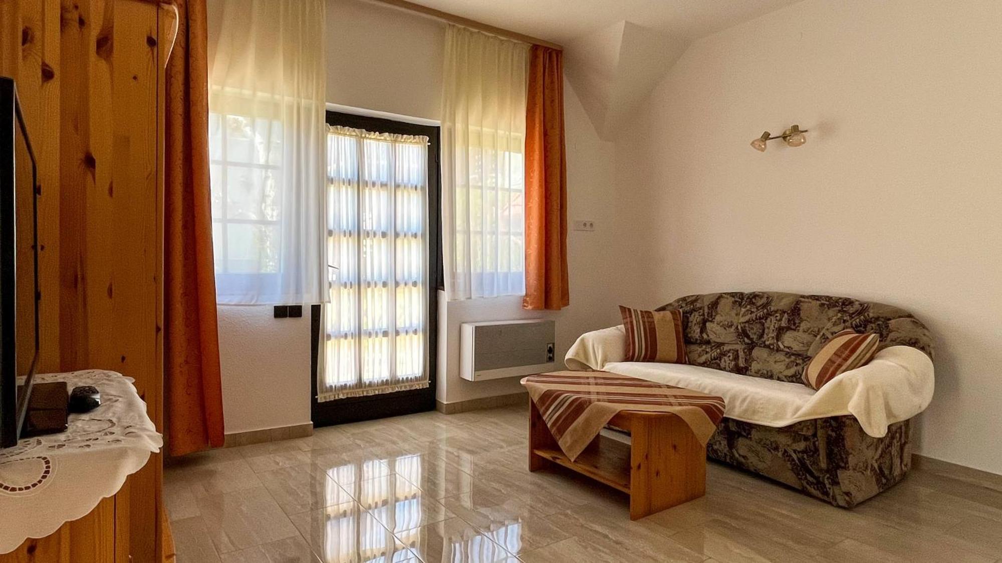 Magyar Apartmanhazak I-Iii. Zalakaros Værelse billede