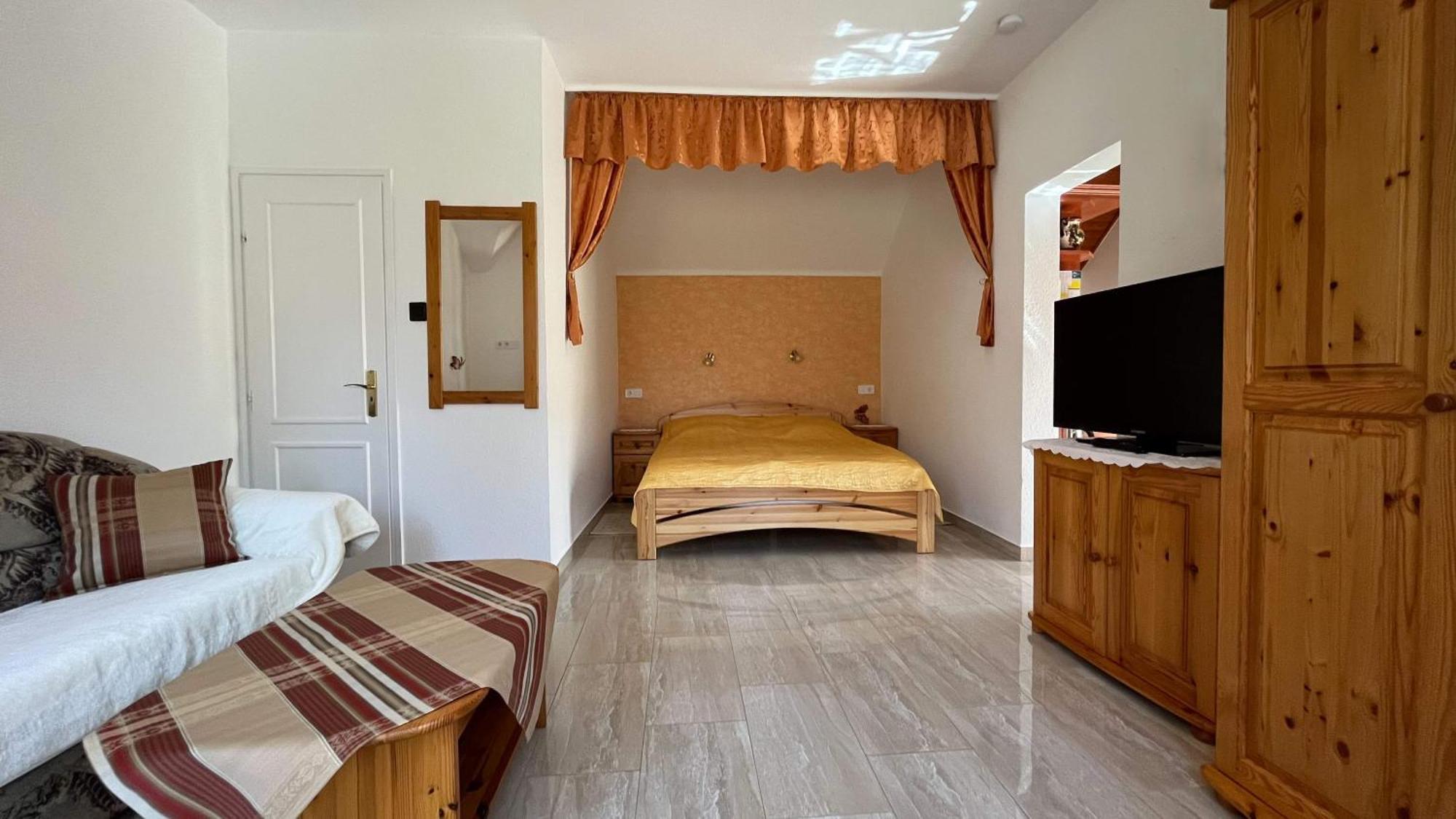 Magyar Apartmanhazak I-Iii. Zalakaros Værelse billede